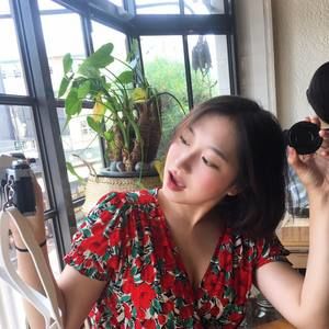 Meet your Posher, Victoria